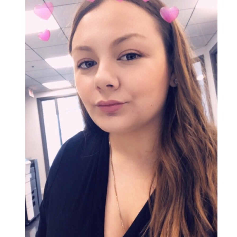 Meet your Posher, Lori